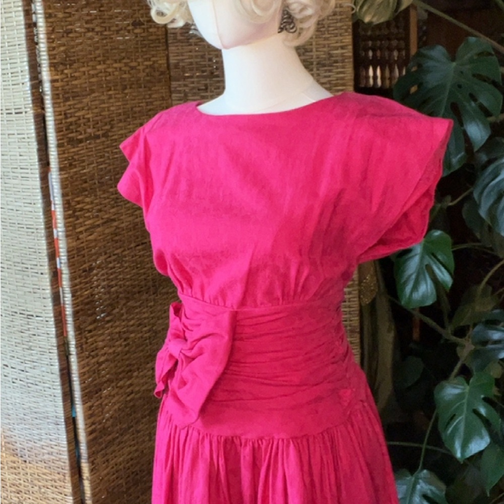 Vintage Women's Pink Ruched Waist Midi Dress
